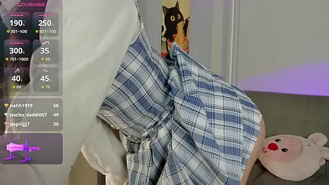 is_petite webcam