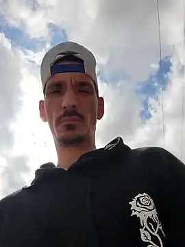 Matthew_204 webcam