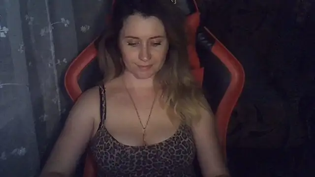 KiraKisskiss webcam