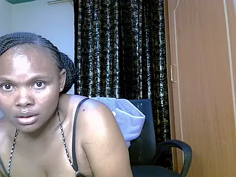 Cream_cherry3 webcam
