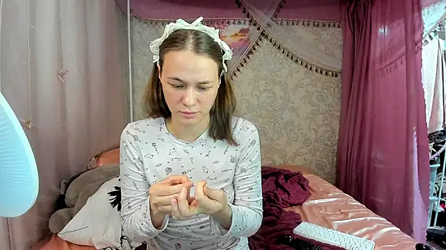 leila_bambi_ webcam