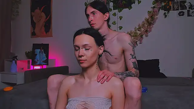 LadyTrep webcam