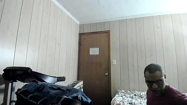 NaturalBeautyQueen webcam