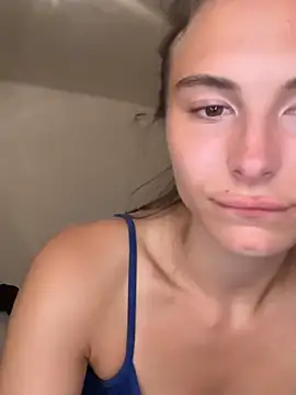 SophiiaStarr webcam