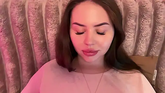 AlmaryKim webcam