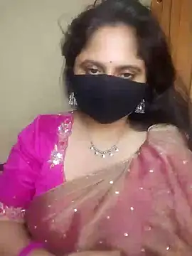 Sravvi499 webcam