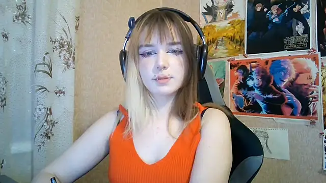 MilaTyan webcam