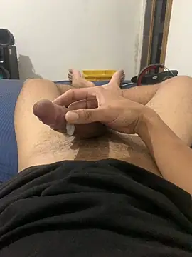 Rikellmee_ webcam