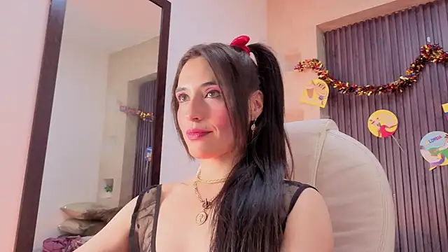MeganNightt webcam