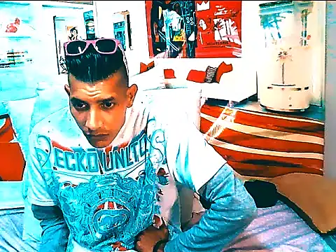 IndianSavageMale live cam on StripChat