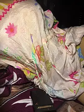 Roha_9999 webcam