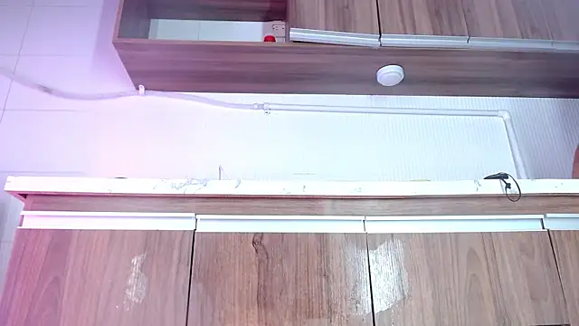 KellyShibary webcam