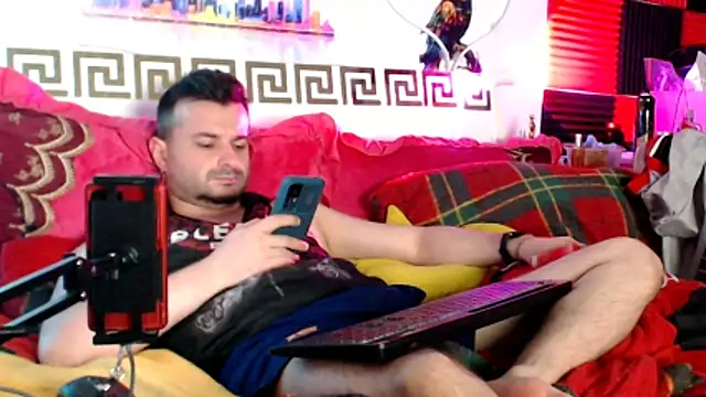 KingOfSinRO69 webcam