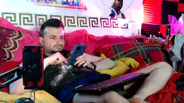 KingOfSinRO69 webcam