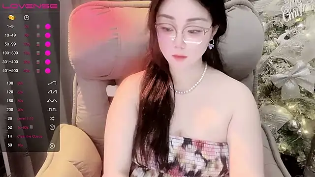 Monica-666888- webcam