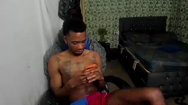 Kofi_exotic_2 webcam