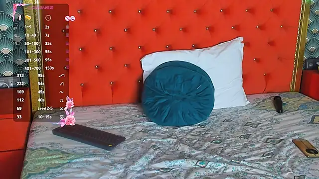 VallerieJones webcam