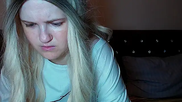 Sara4uu webcam