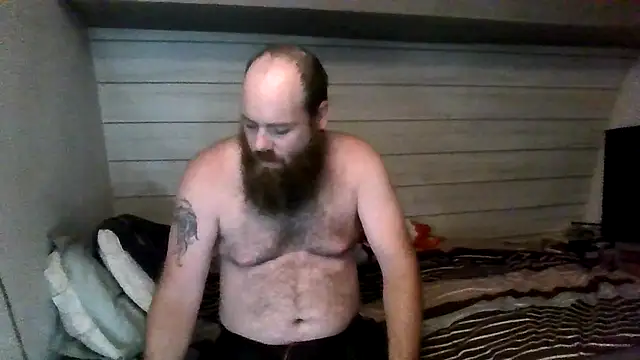 ThisGuy42o live cam on StripChat