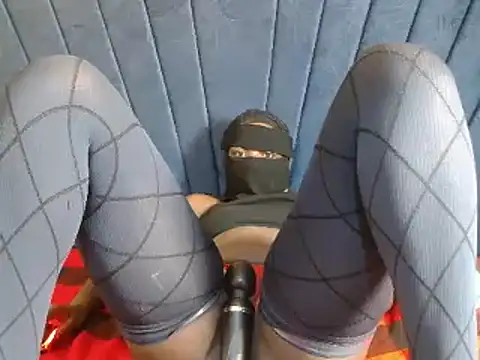 Dahlia_Luna webcam
