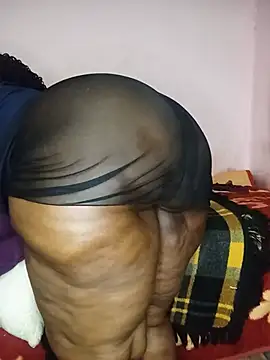 Sweetblackassxxx505 webcam