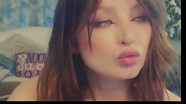 BritneyBarker webcam