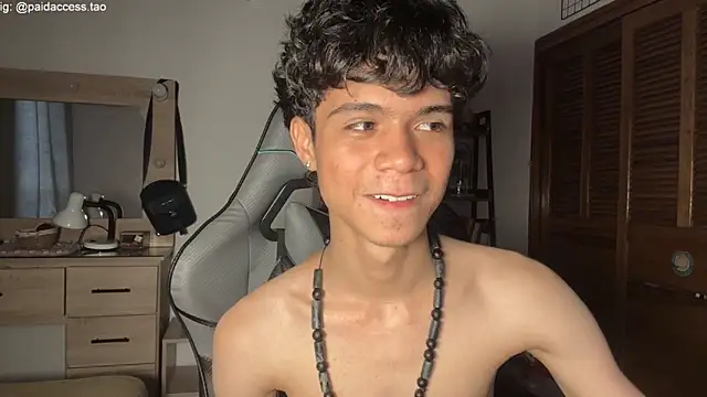 OopsAgain_ webcam