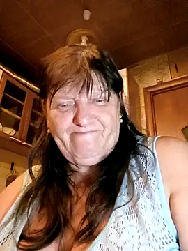 Apeesynka55211 webcam