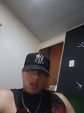 Valentino_dominusSexx webcam