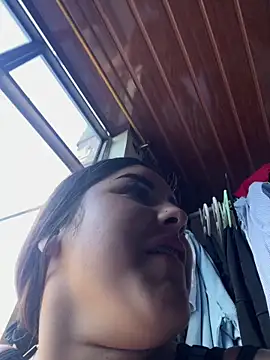 LunaGirl2026 webcam
