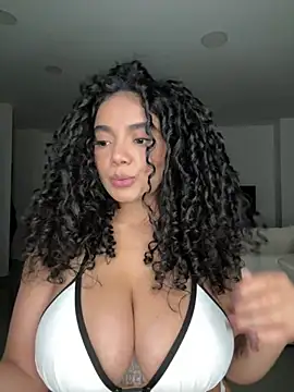 curlyierr (F young) - At 1500 Getnaked At 3333 💦💦Ride dildo