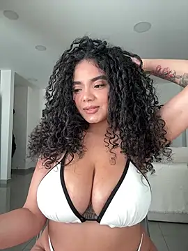 Curlyierr webcam