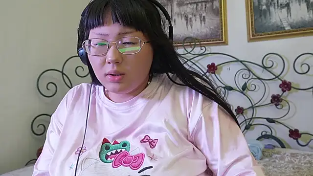 pikpikpikachu webcam