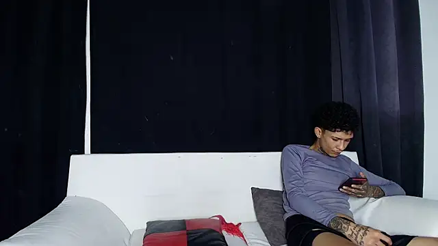 self_love46 live cam on StripChat