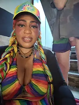AmazonianMistress live cam on StripChat