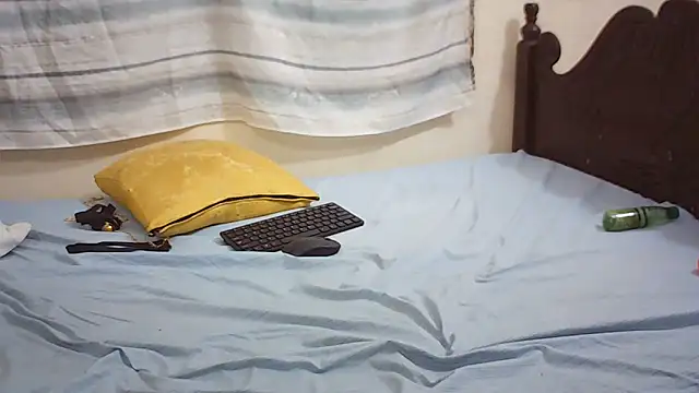 emmyteaz1 webcam