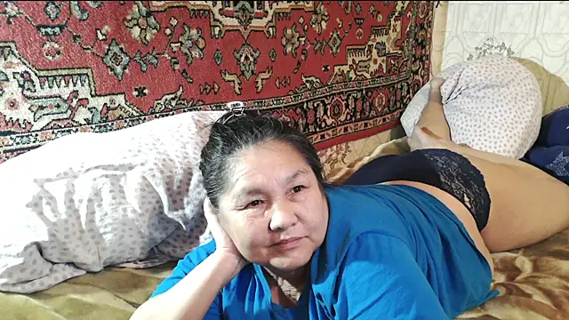 Zulfiya_Bruce webcam