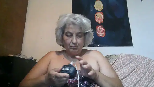 ExquisiteMature webcam