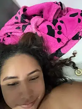 CurlyGirl_1 webcam