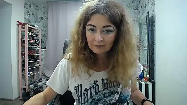 Helen1974 webcam