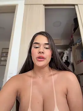 BellaLeclair webcam