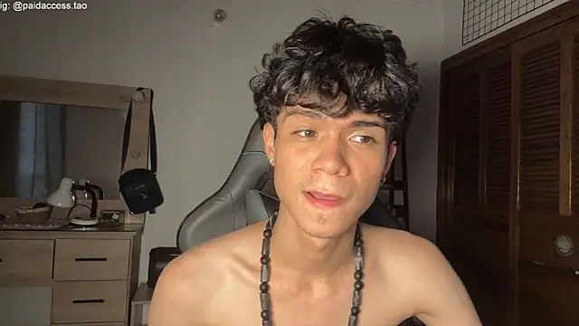 OopsAgain_ webcam