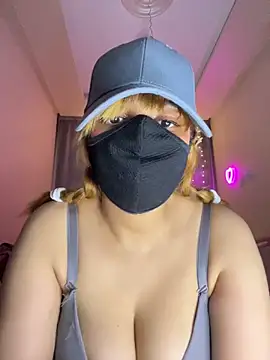 Inaa-Love live cam on StripChat