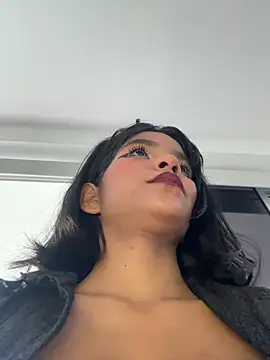 Kitty_Inferno webcam