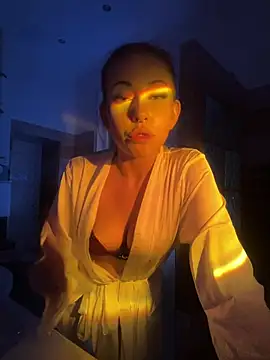 ChristySummeer webcam