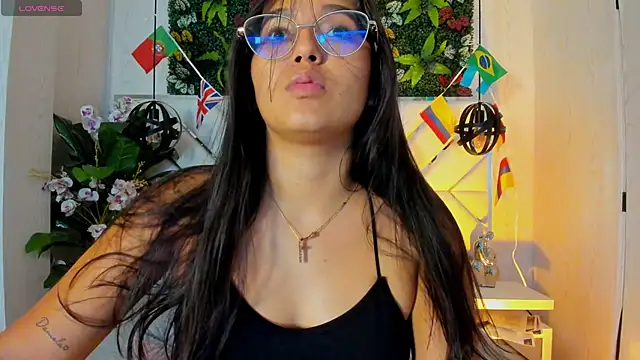 Janett_Moore webcam