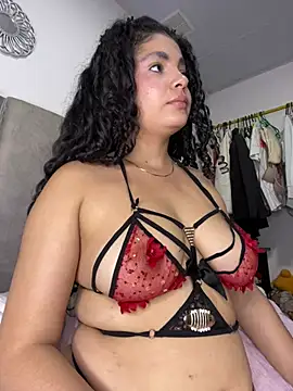 Yassy_11 webcam