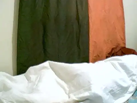 QueenSar webcam