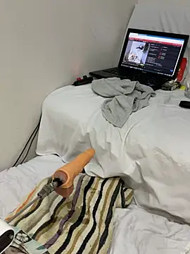 Ozge-SluttyScream69