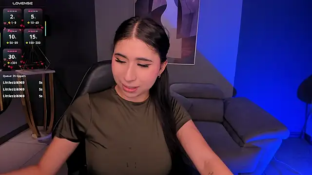 MayaMoretti_ webcam
